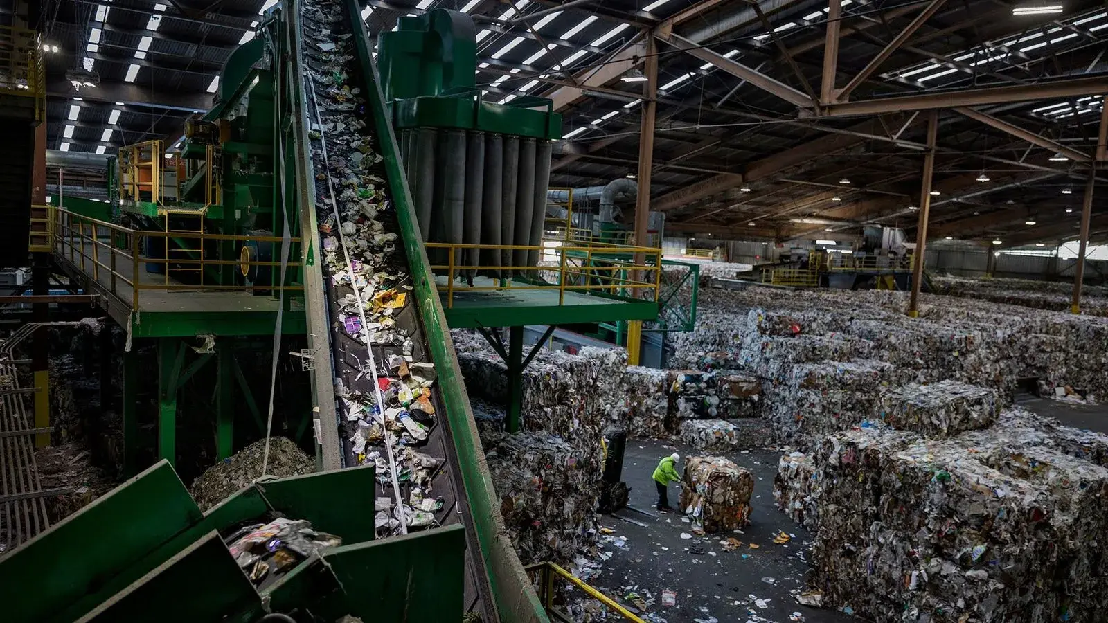 La Plastic Tax è stata rinviata, di nuovo